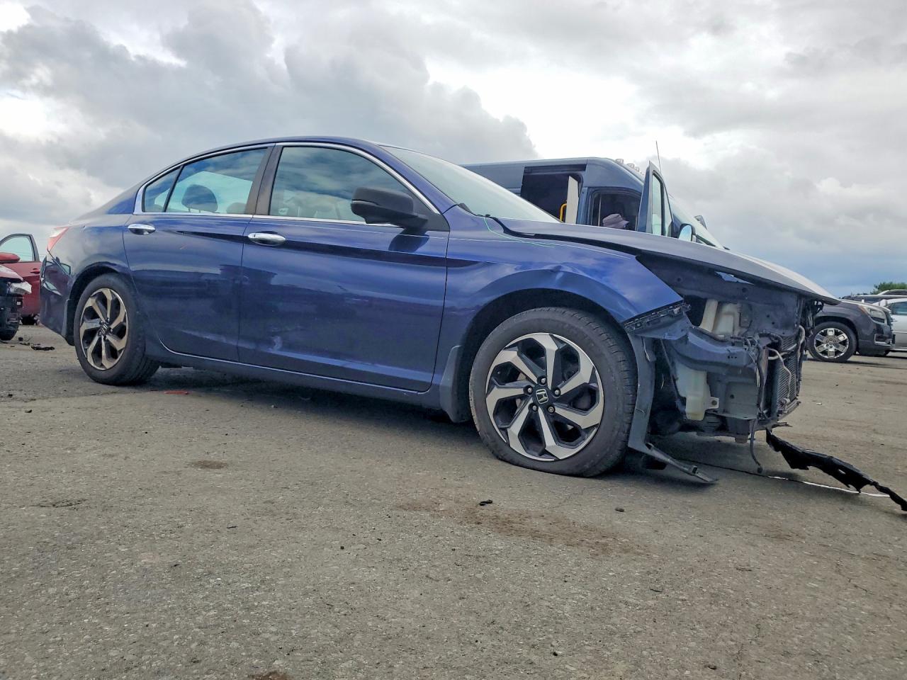 2017 HONDA ACCORD EX — снимка 4