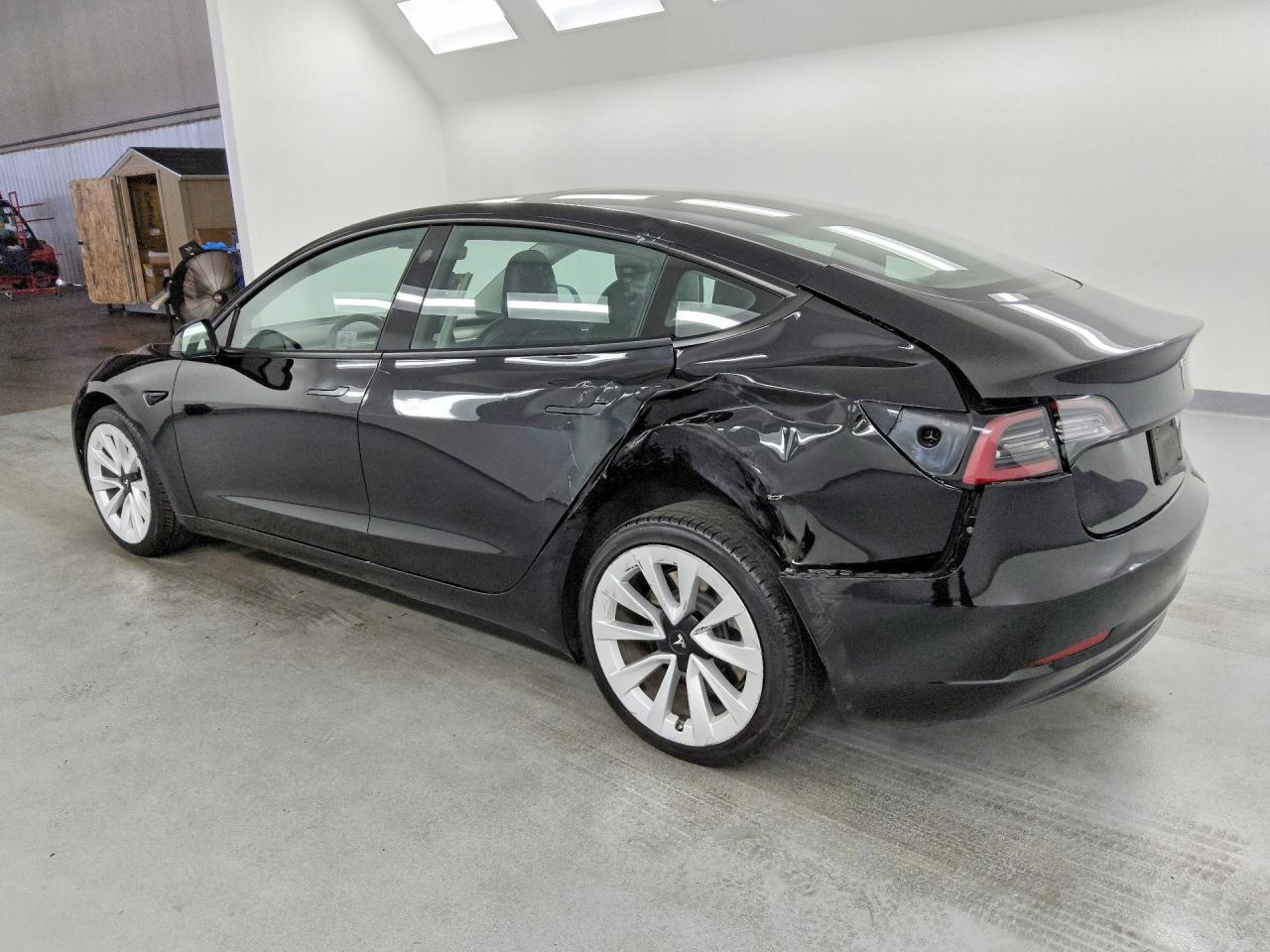 2022 TESLA MODEL 3 — снимка 2