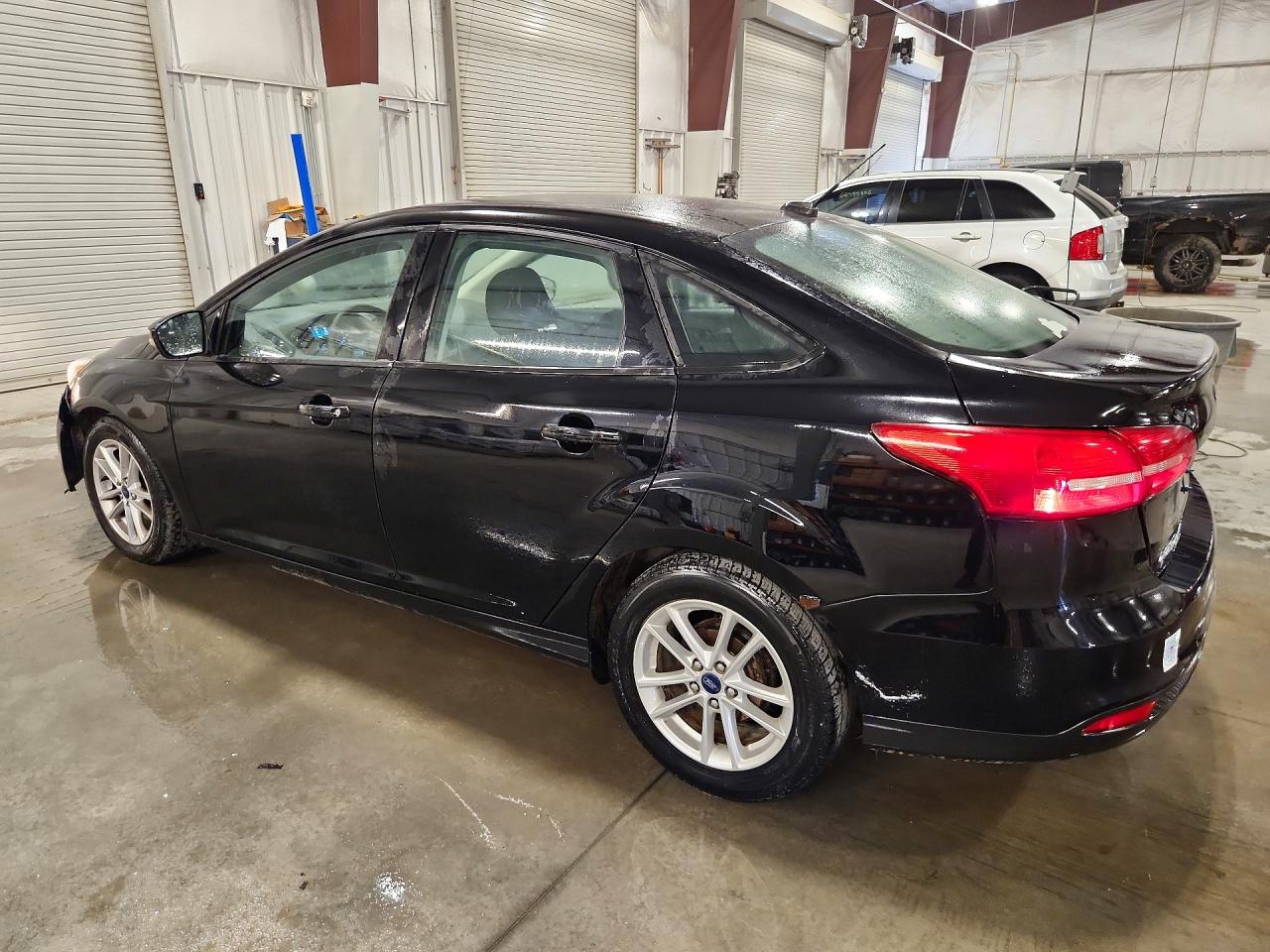 2017 FORD FOCUS SE — снимка 2