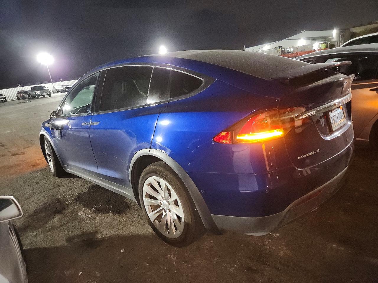 2016 TESLA MODEL X — снимка 2