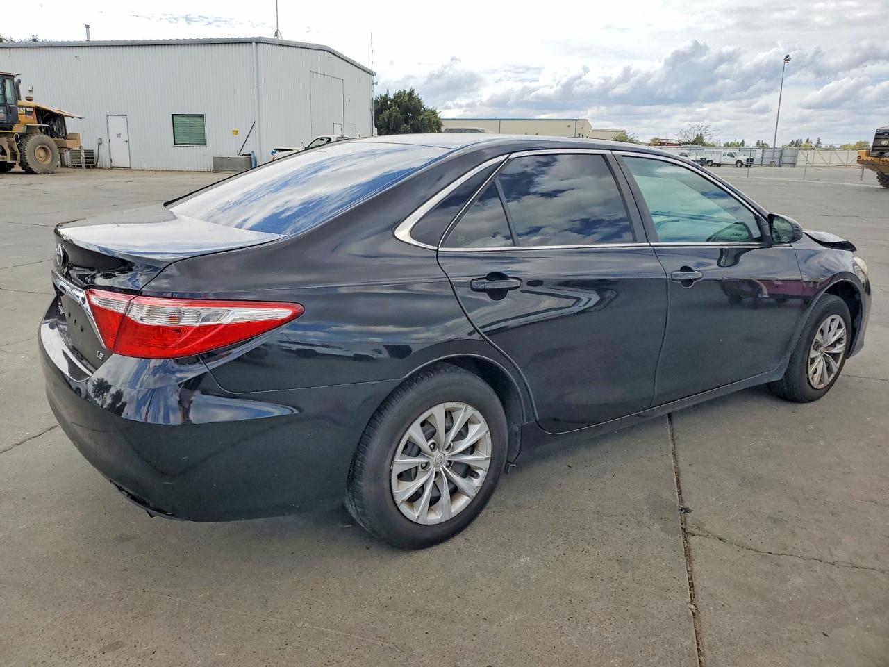 2017 TOYOTA CAMRY LE — снимка 3