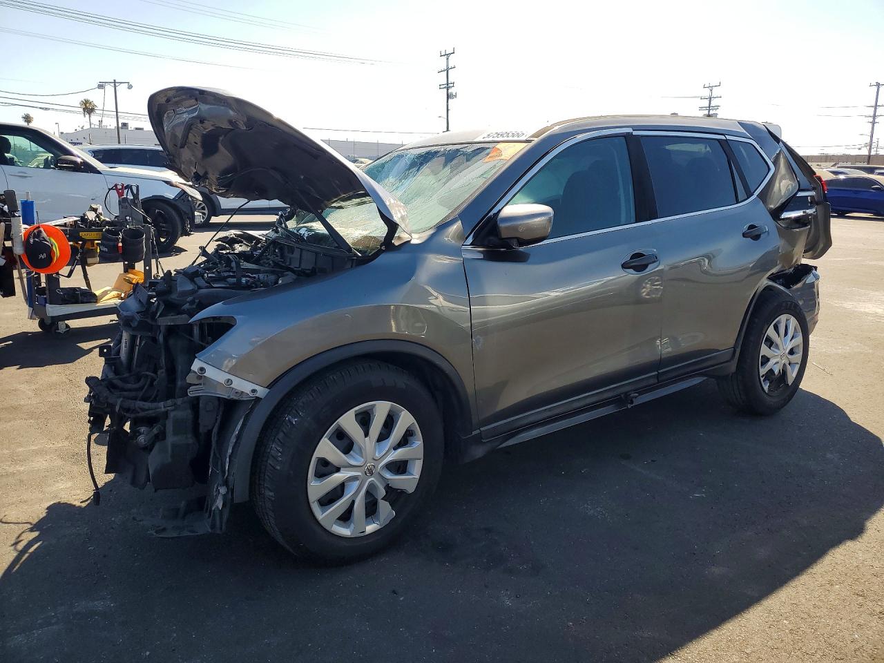 2017 NISSAN ROGUE SV