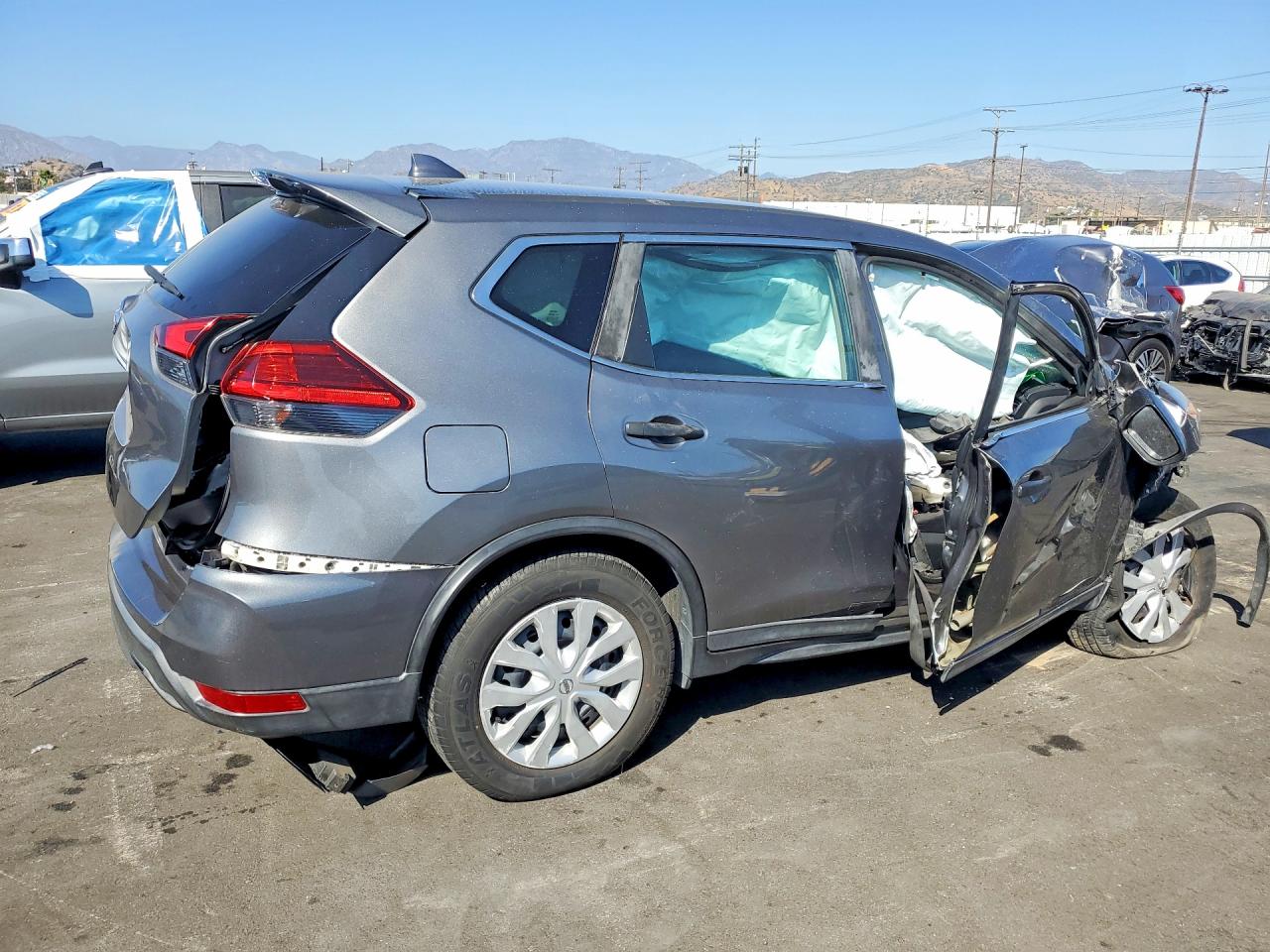 2017 NISSAN ROGUE SV — снимка 3