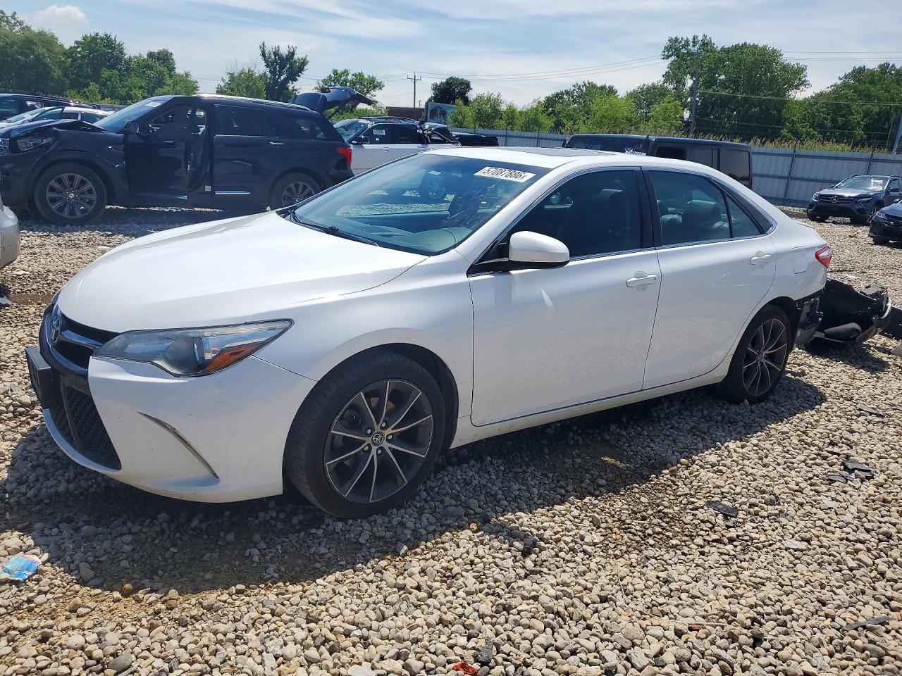 2017 TOYOTA CAMRY XSE