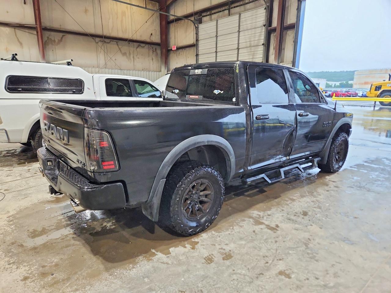 2015 RAM 1500 REBEL — снимка 3