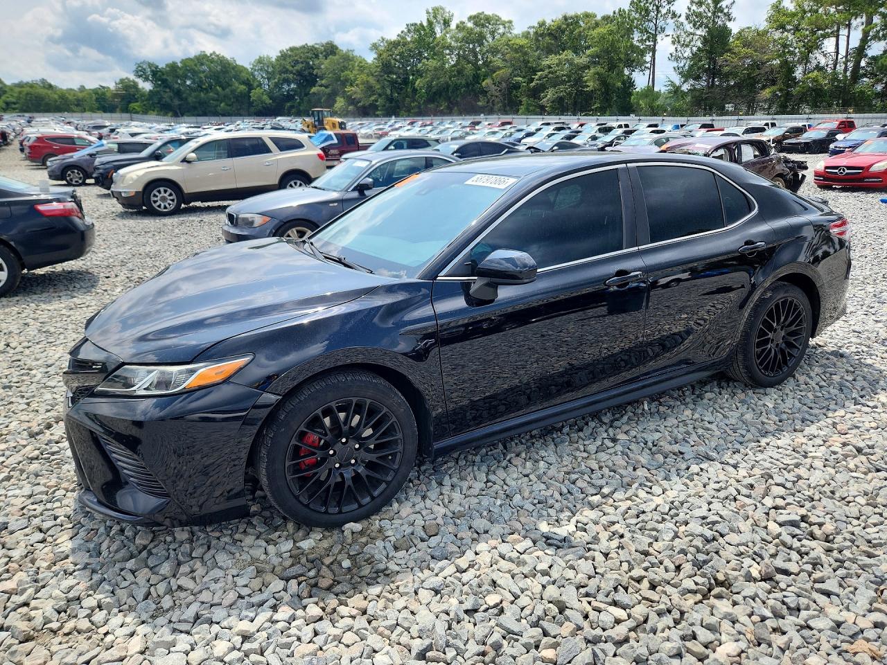 2020 TOYOTA CAMRY SE
