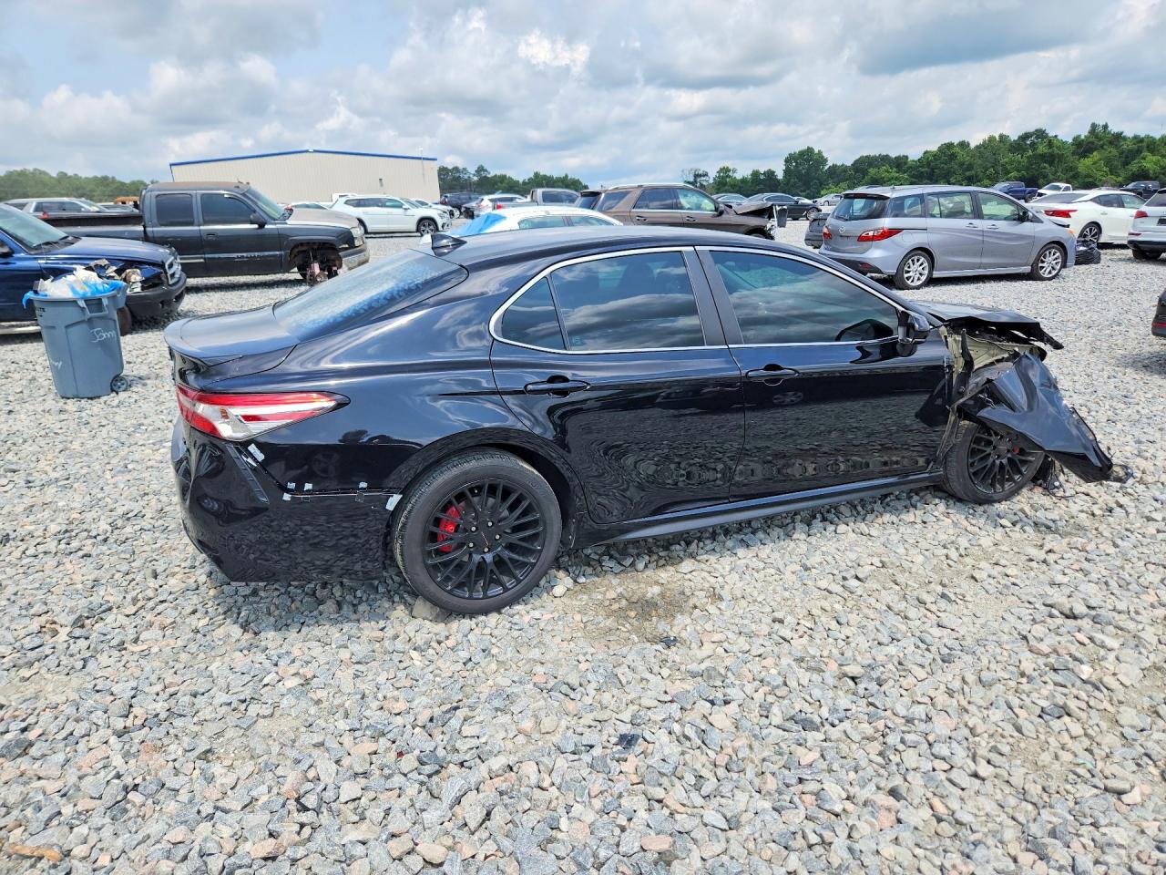 2020 TOYOTA CAMRY SE — снимка 3