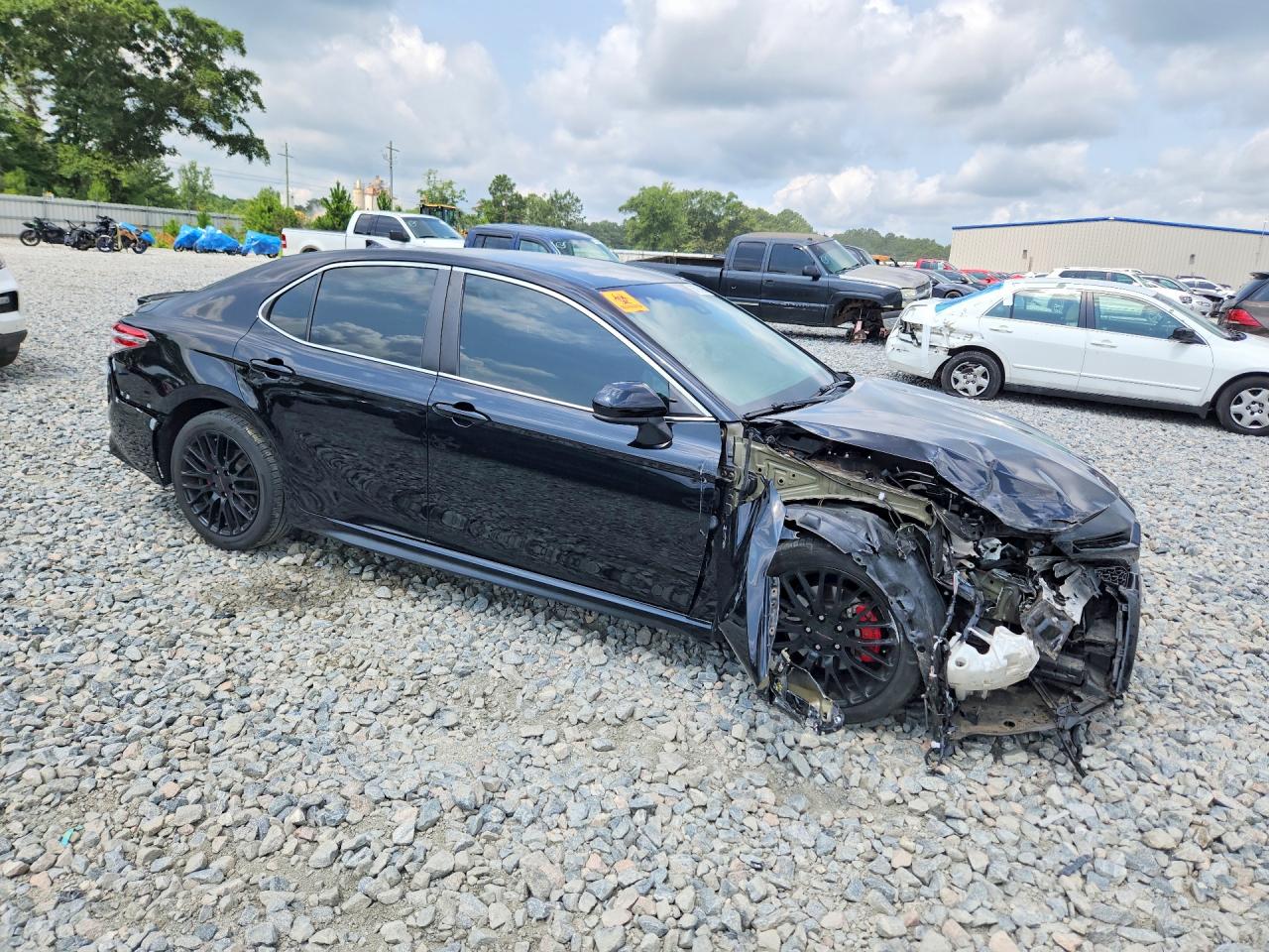 2020 TOYOTA CAMRY SE — снимка 4