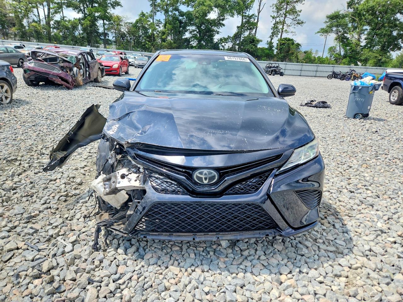 2020 TOYOTA CAMRY SE — снимка 5