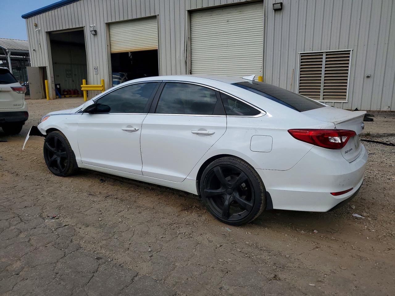 2017 HYUNDAI SONATA SE — снимка 2