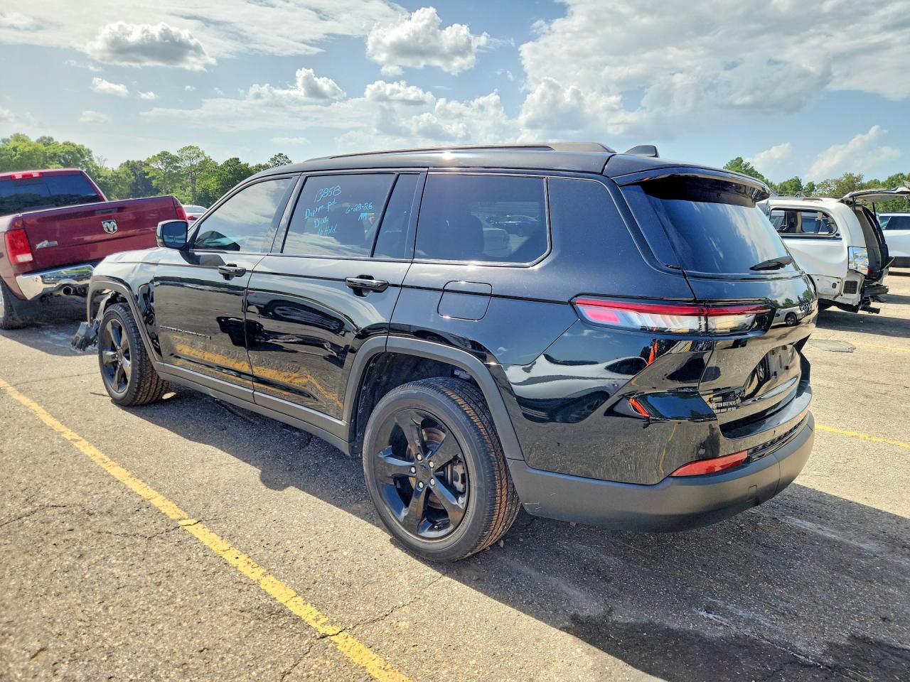 2023 JEEP GRAND CHEROKEE L LAREDO — снимка 2