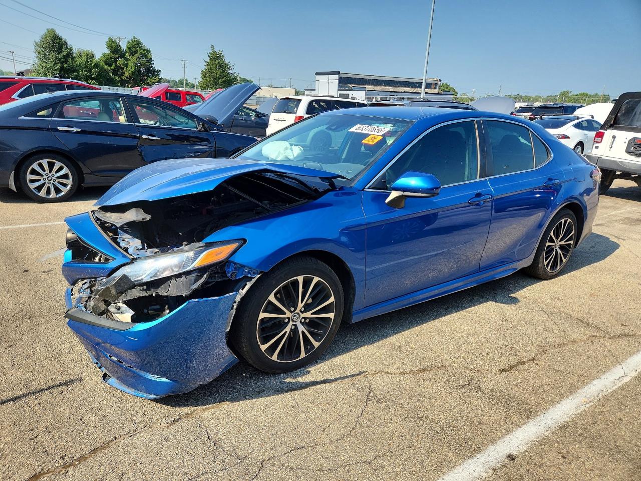2019 TOYOTA CAMRY SE