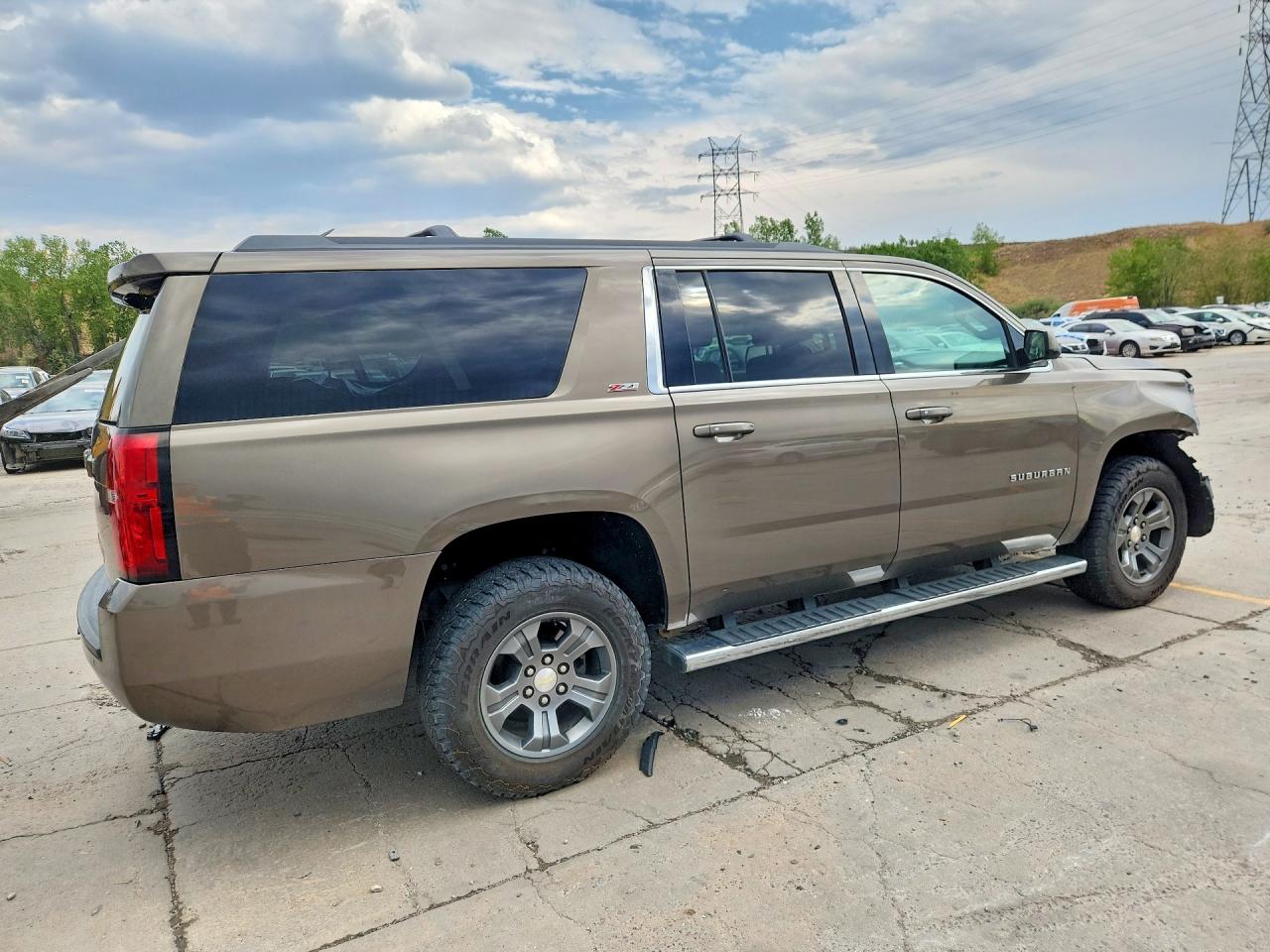 2015 CHEVROLET SUBURBAN K1500 LT — снимка 3