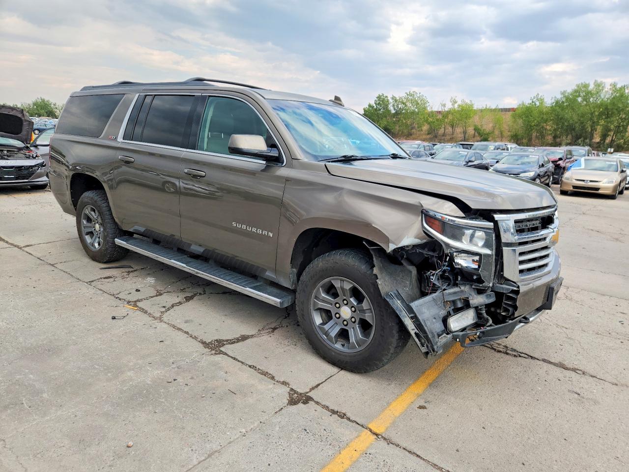 2015 CHEVROLET SUBURBAN K1500 LT — снимка 4