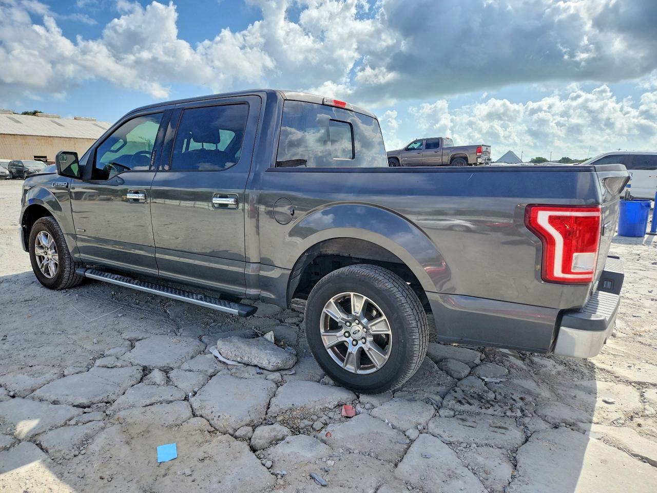 2015 FORD F150 SUPERCREW — снимка 2