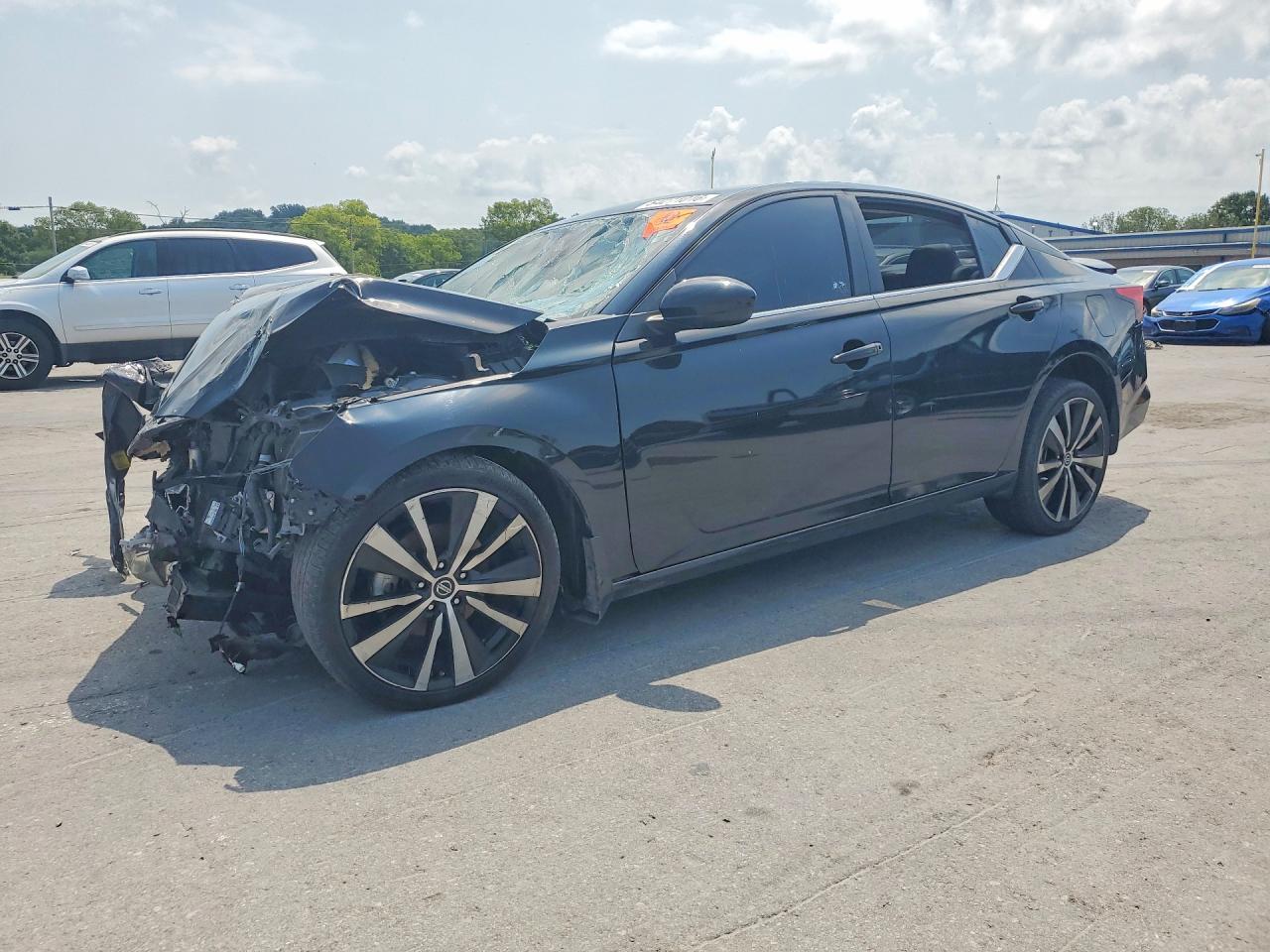 2022 NISSAN ALTIMA SR