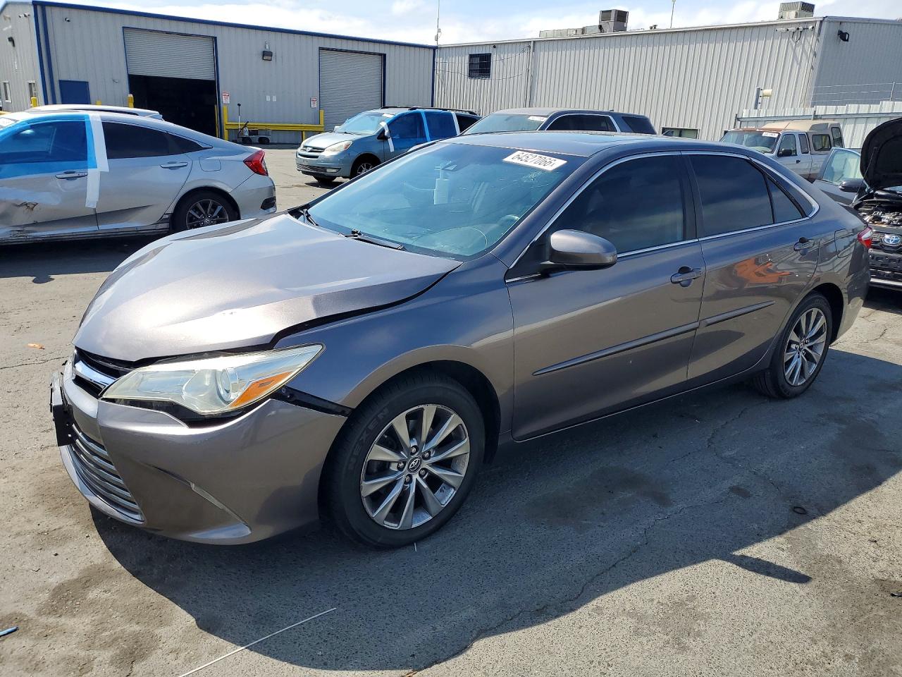 2017 TOYOTA CAMRY XLE