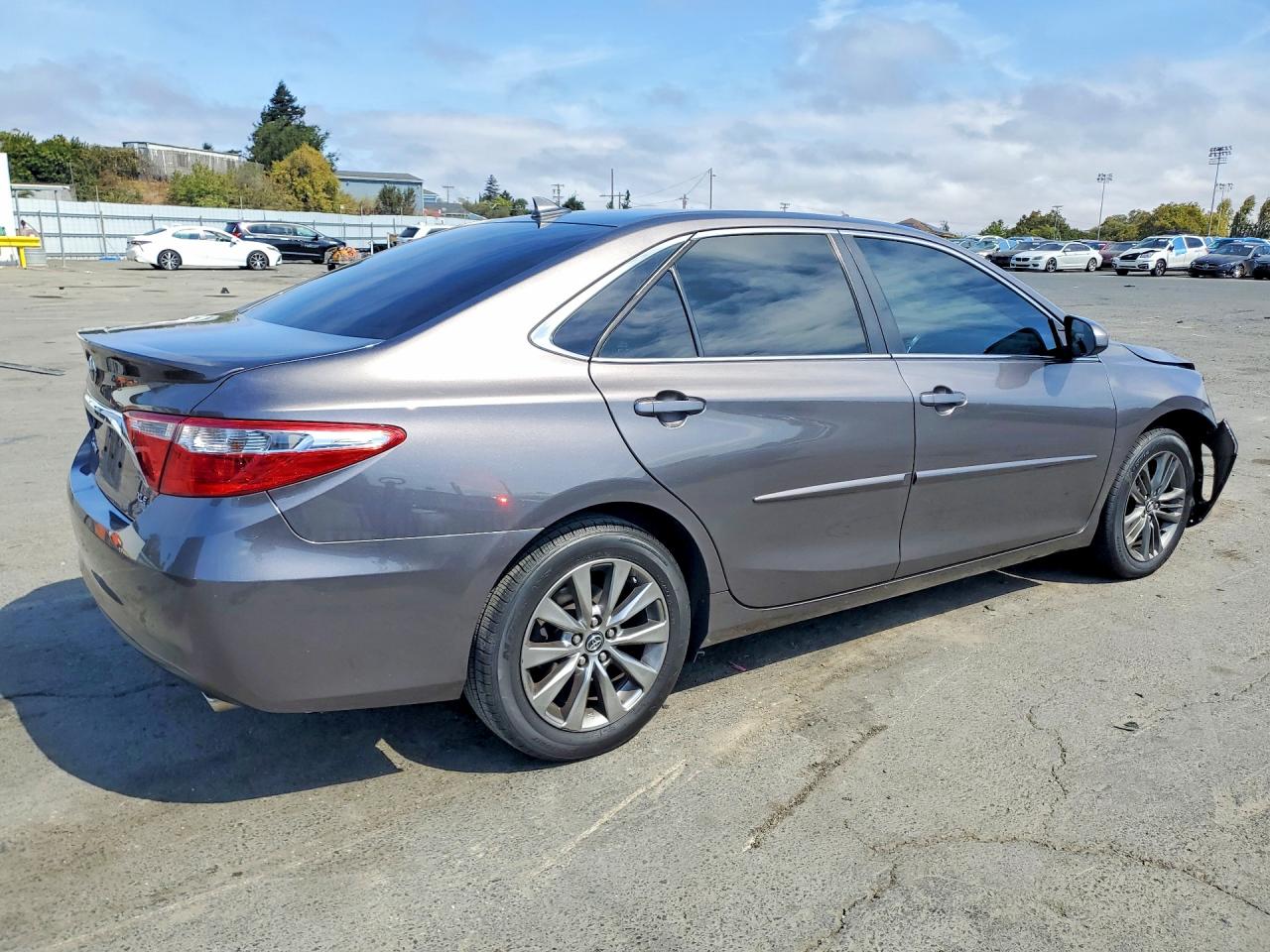 2017 TOYOTA CAMRY XLE — снимка 3