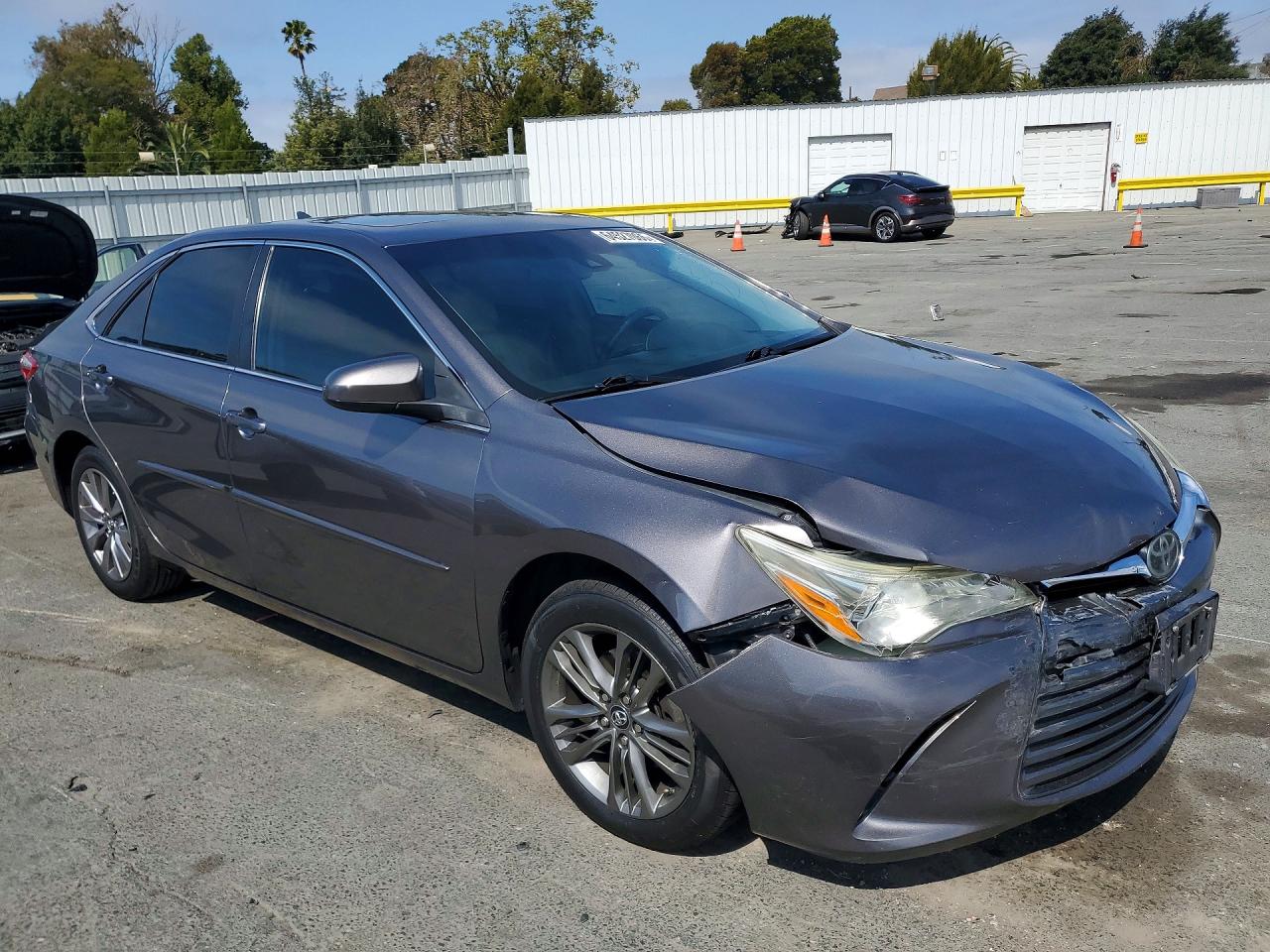 2017 TOYOTA CAMRY XLE — снимка 4