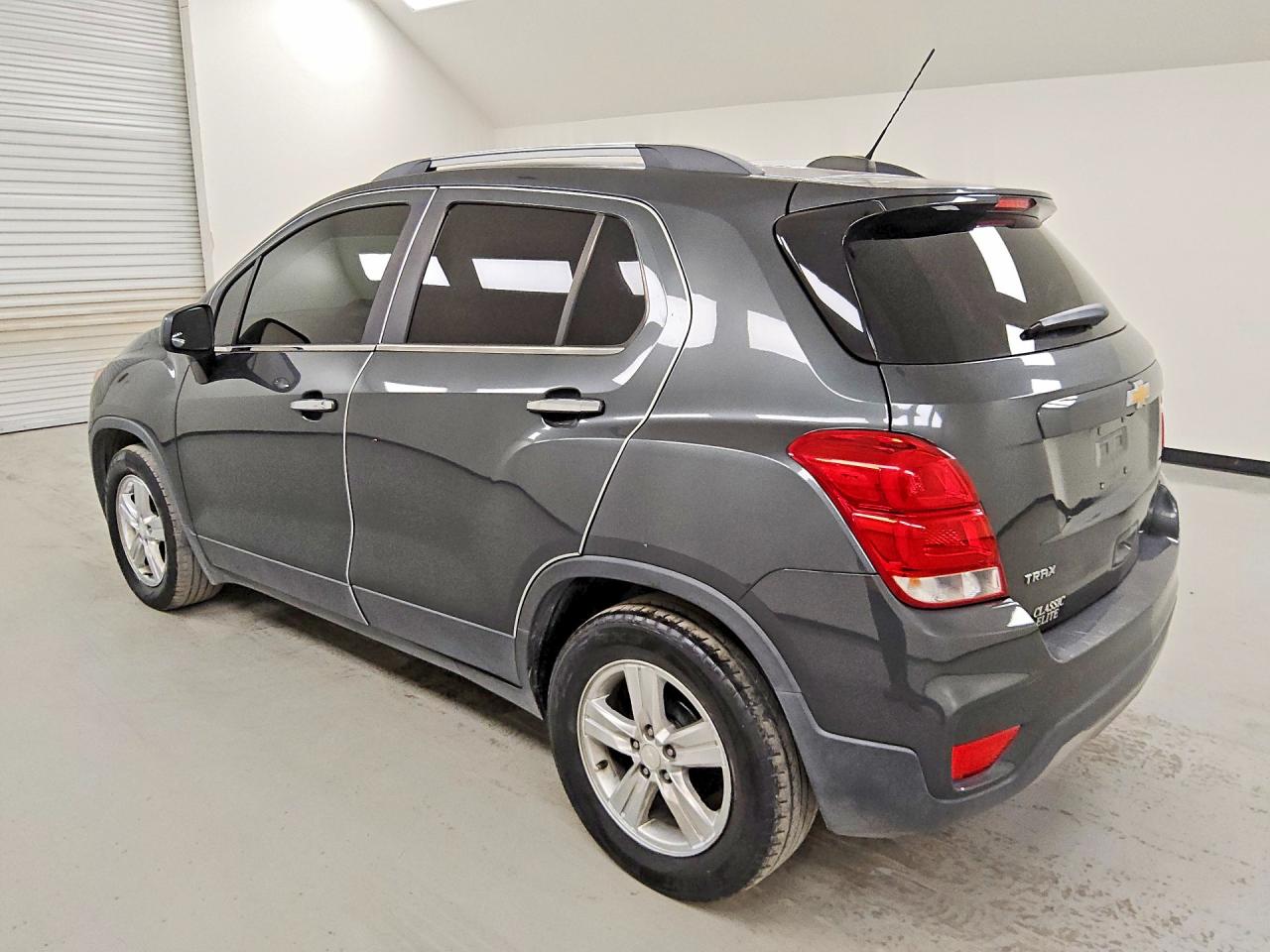 2020 CHEVROLET TRAX 1LT — снимка 2