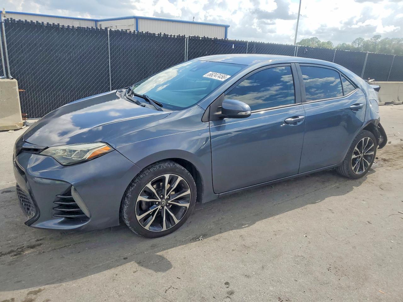 2017 TOYOTA COROLLA SE