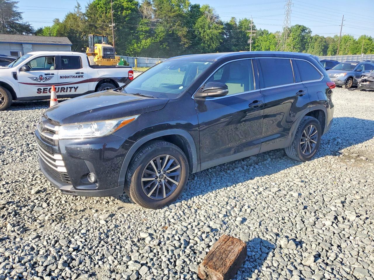 2019 TOYOTA HIGHLANDER XLE