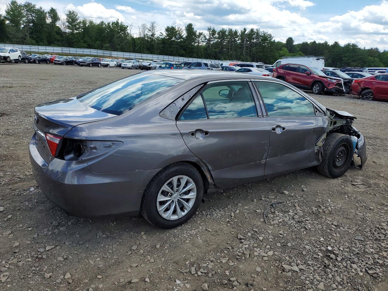 2017 TOYOTA CAMRY LE — снимка 3