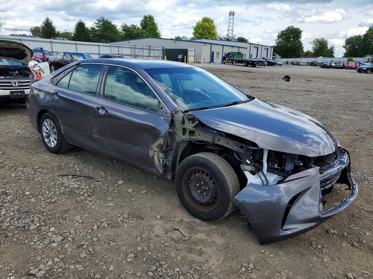 2017 TOYOTA CAMRY LE — снимка 4
