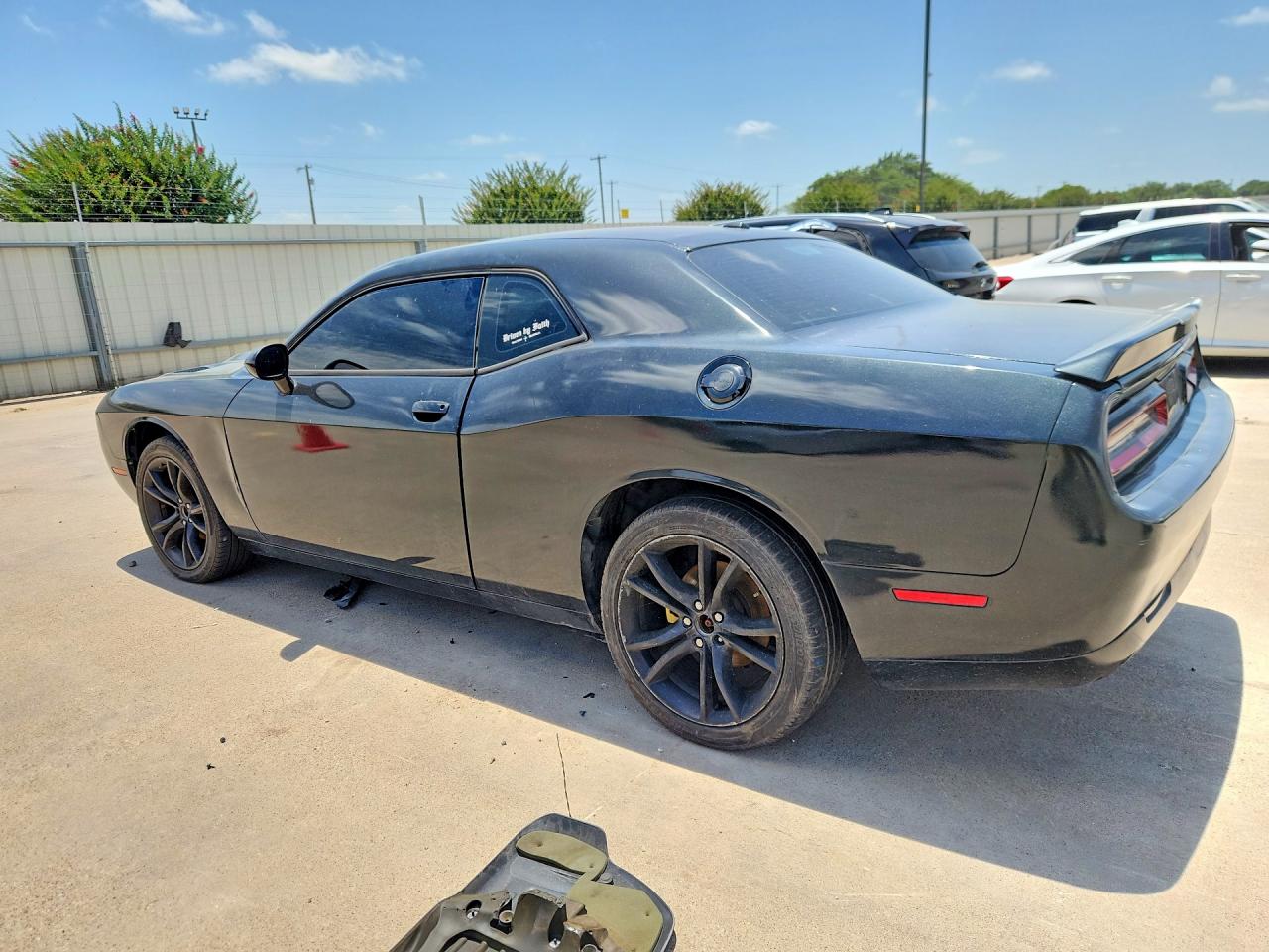 2016 DODGE CHALLENGER SXT — снимка 2