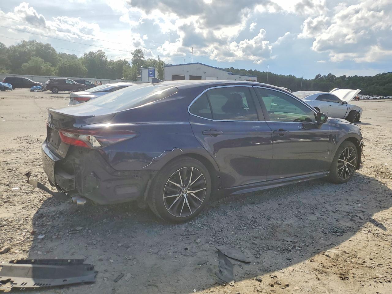 2021 TOYOTA CAMRY SE — снимка 3