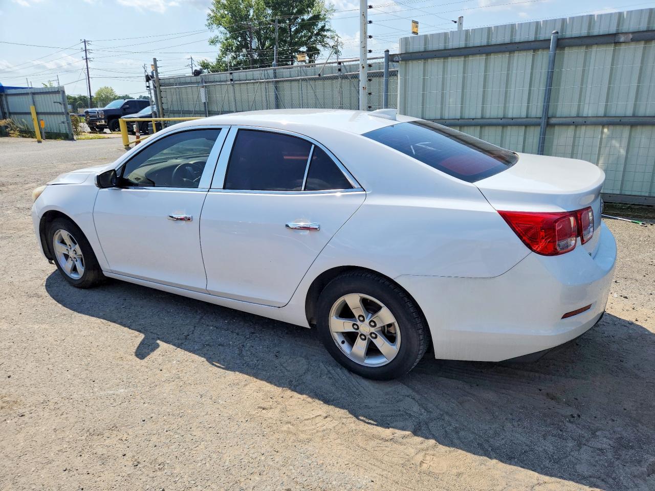 2015 CHEVROLET MALIBU 1LT — снимка 2