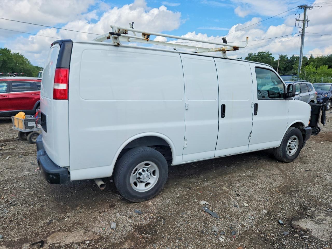 2019 CHEVROLET EXPRESS G2500 — снимка 3