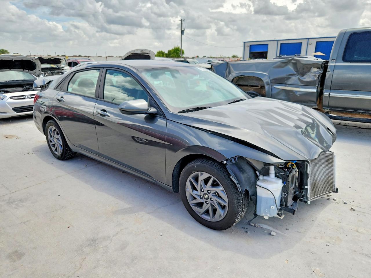 2024 HYUNDAI ELANTRA SEL — снимка 4