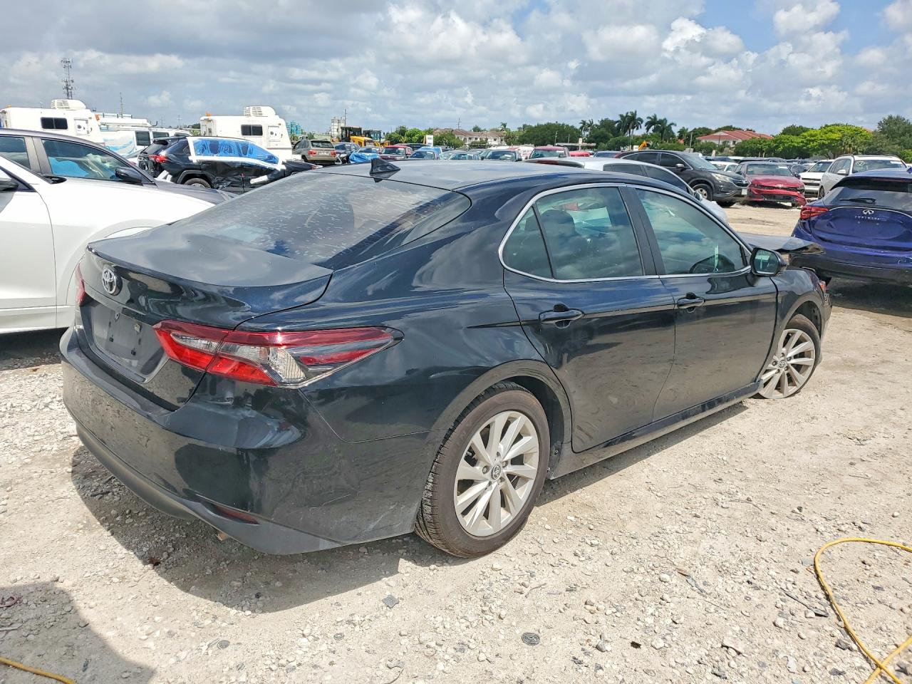 2022 TOYOTA CAMRY LE — снимка 3