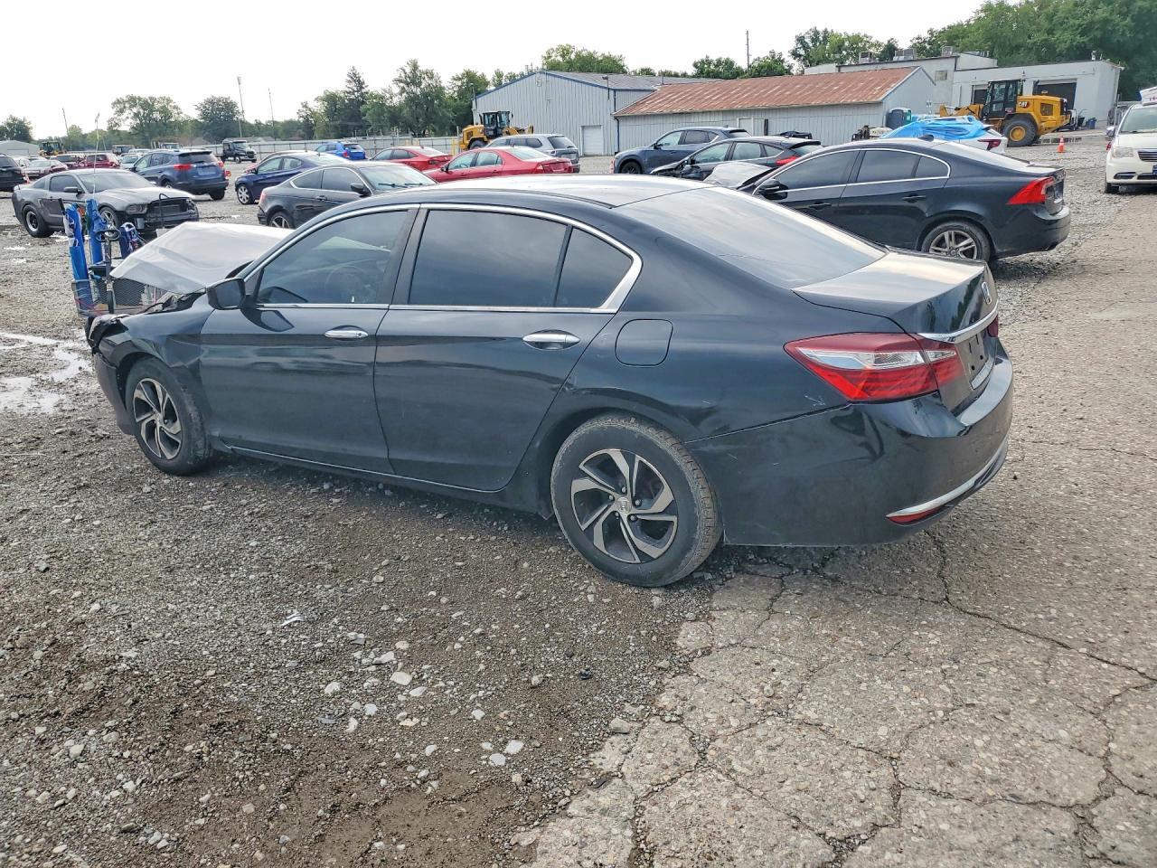 2017 HONDA ACCORD LX — снимка 2