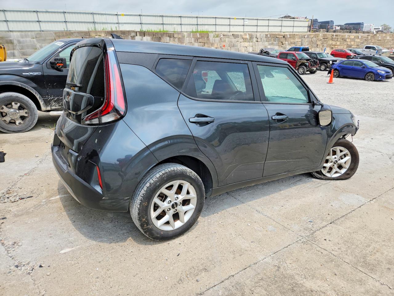 2025 KIA SOUL LX — снимка 3