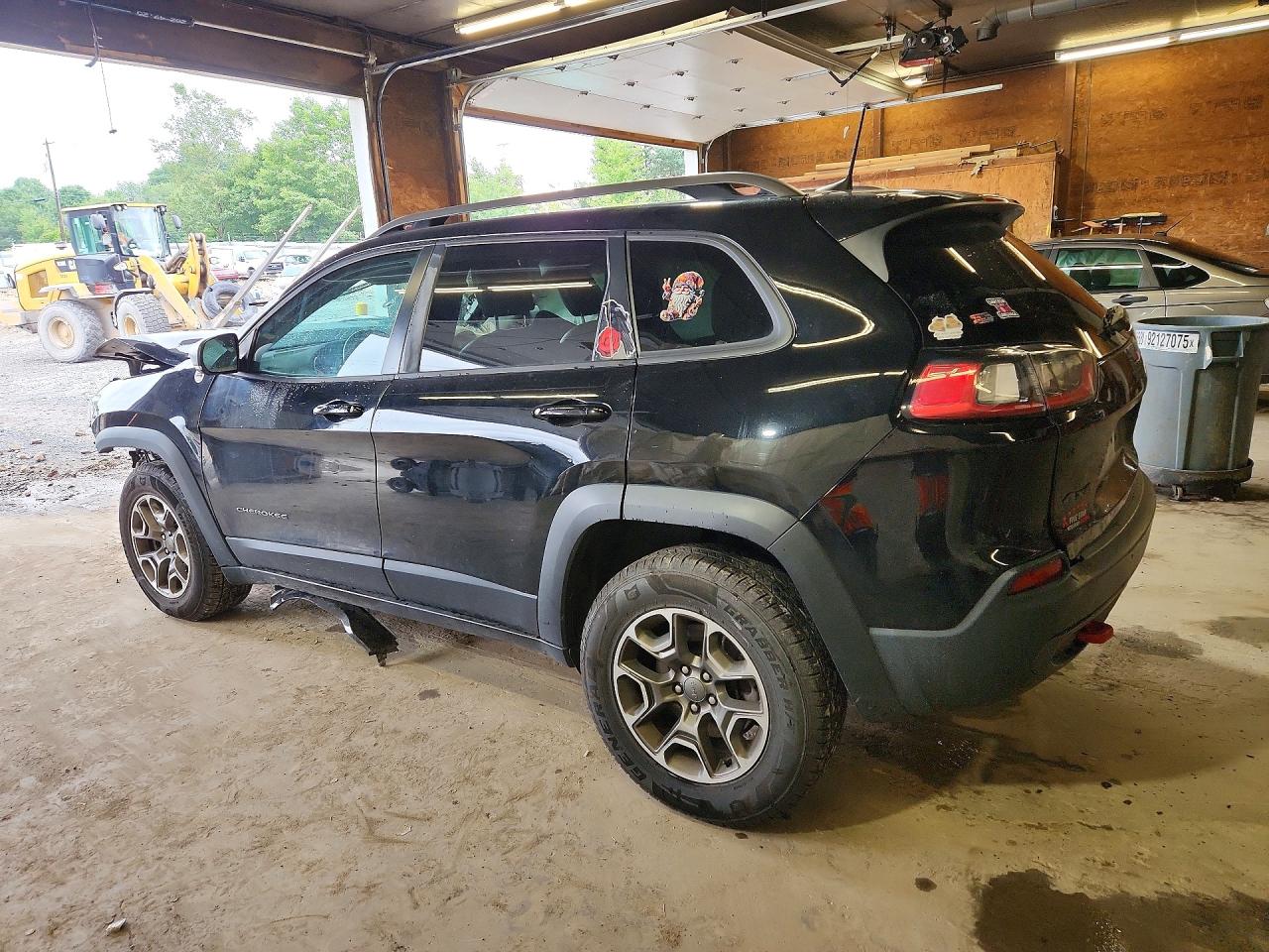 2020 JEEP CHEROKEE TRAILHAWK — снимка 2