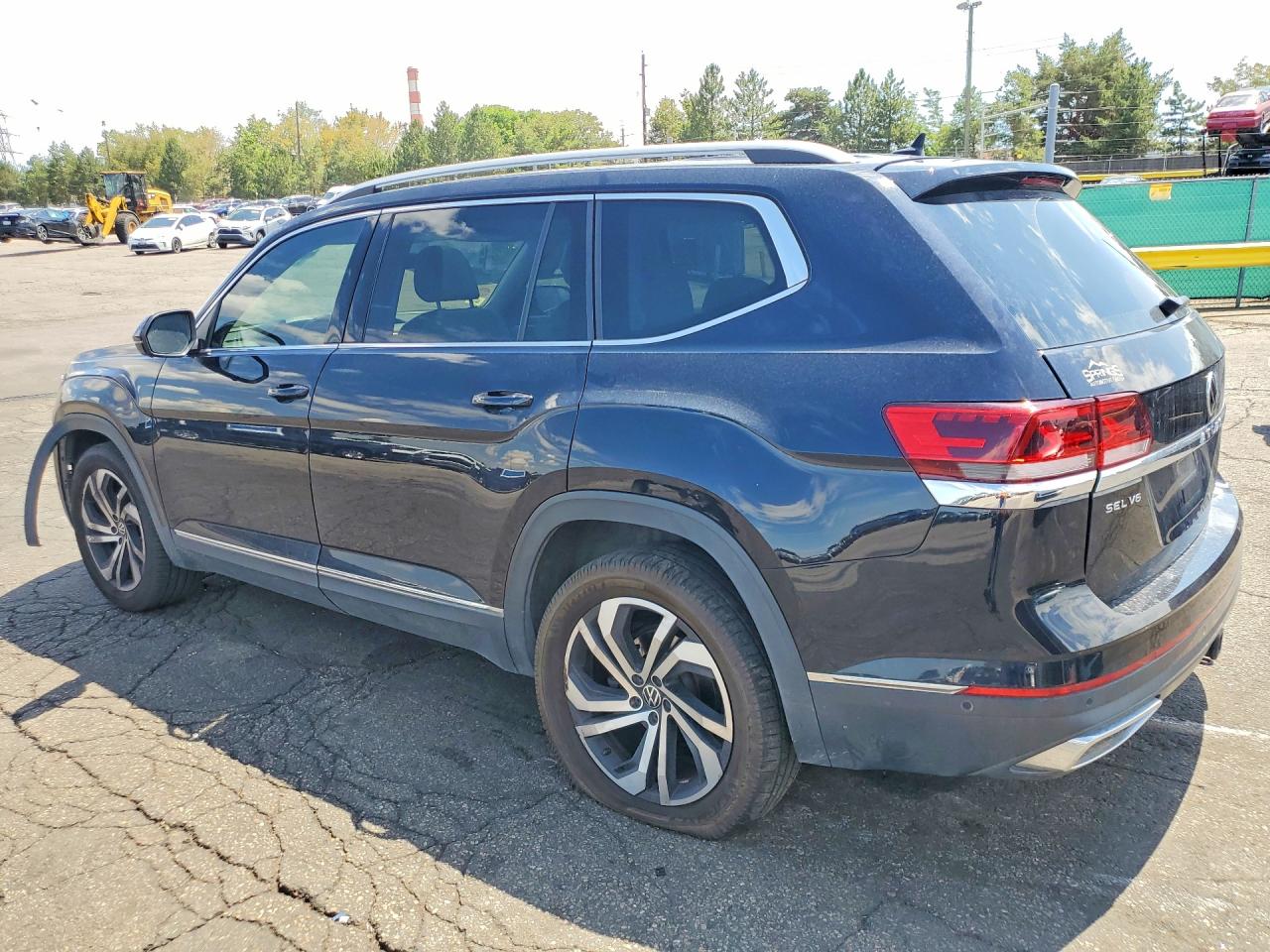2021 VOLKSWAGEN ATLAS SEL PREMIUM — снимка 2