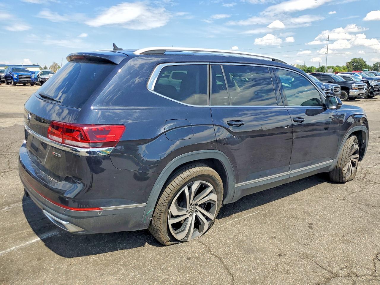 2021 VOLKSWAGEN ATLAS SEL PREMIUM — снимка 3