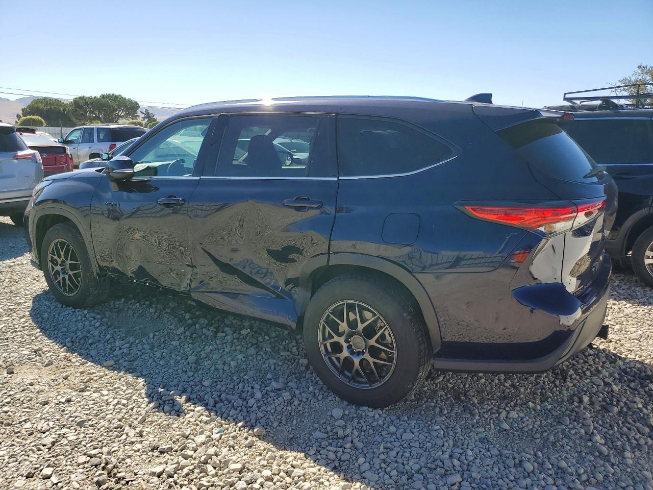2021 TOYOTA HIGHLANDER HYBRID XLE — снимка 2