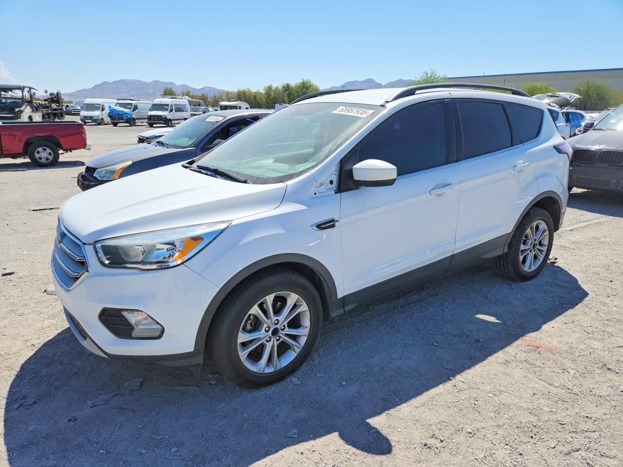 2018 FORD ESCAPE SE