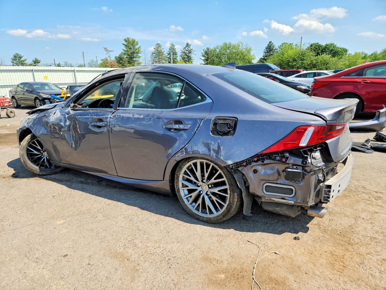 2015 LEXUS IS 250 — снимка 2