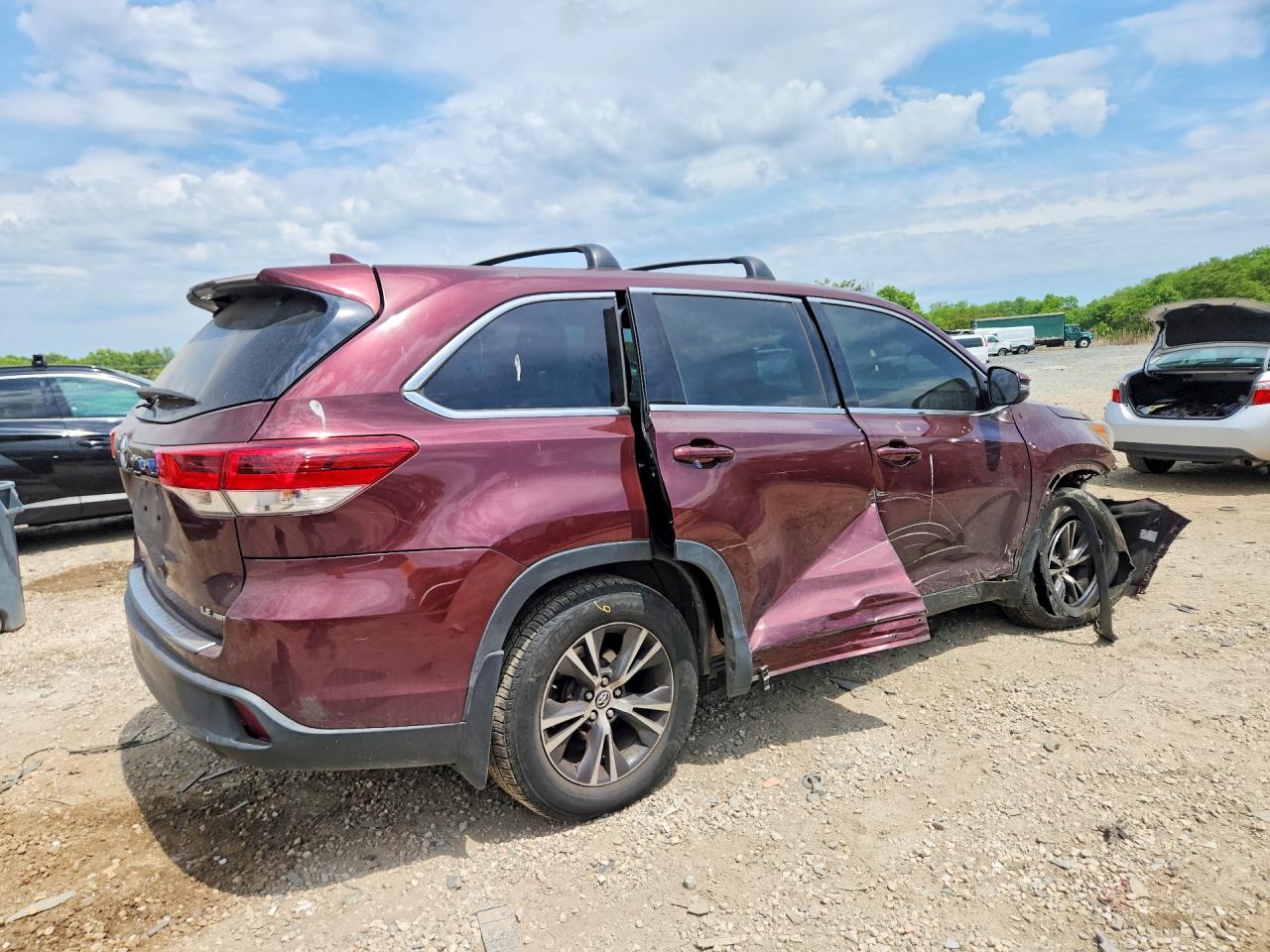 2019 TOYOTA HIGHLANDER LE PLUS — снимка 3