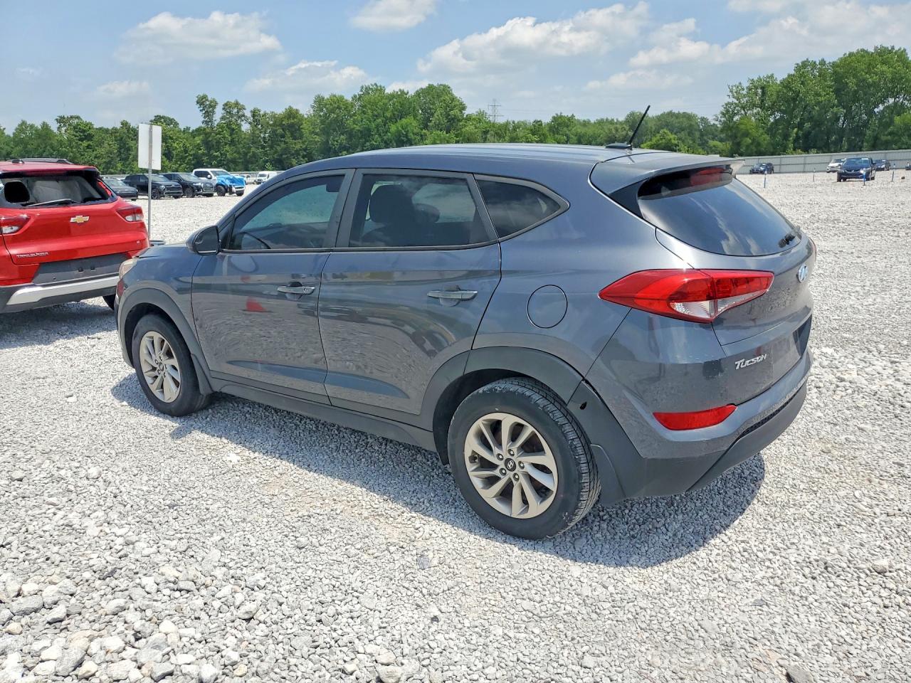 2017 HYUNDAI TUCSON SE — снимка 2