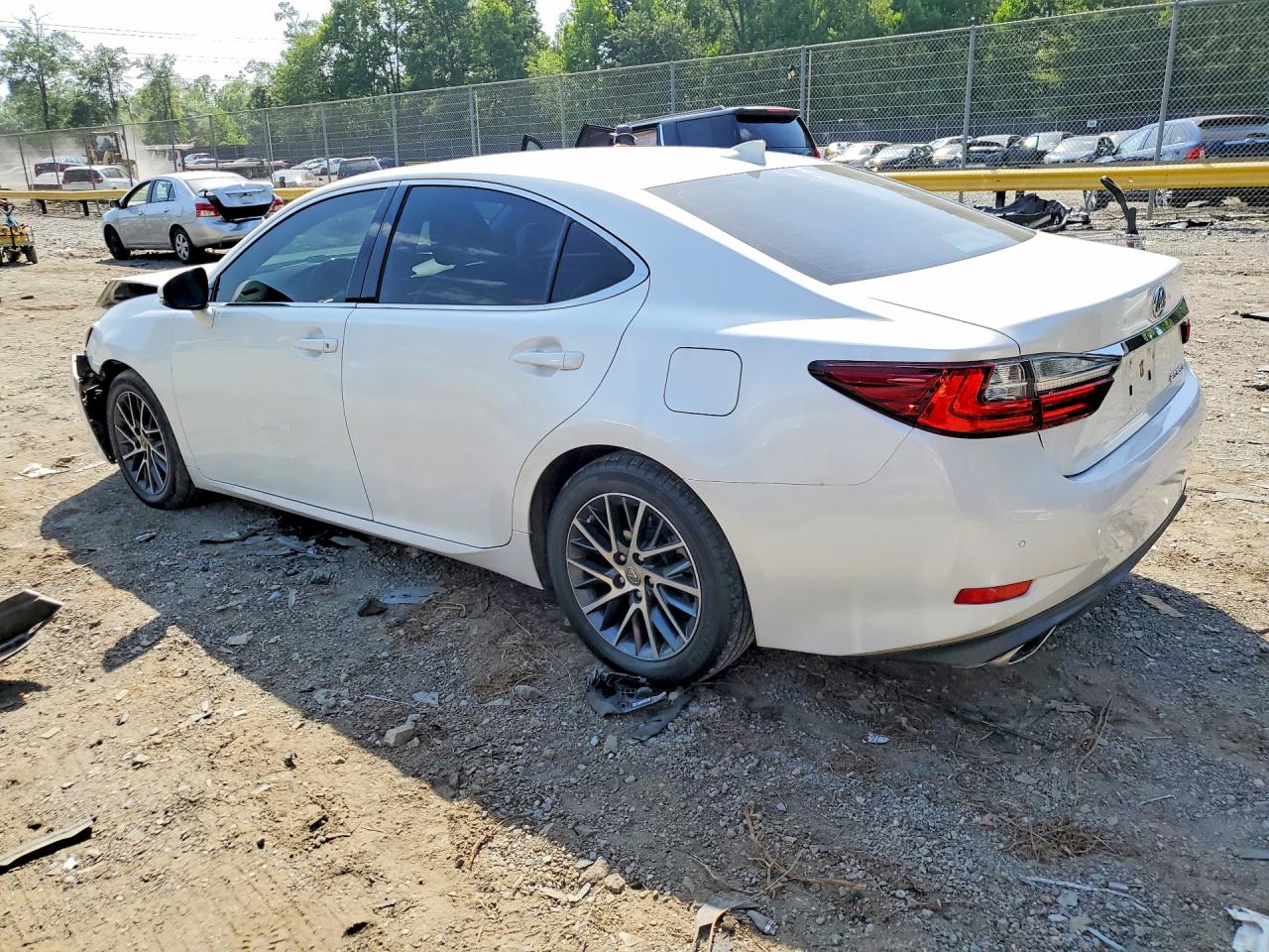 2017 LEXUS ES 350 — снимка 2