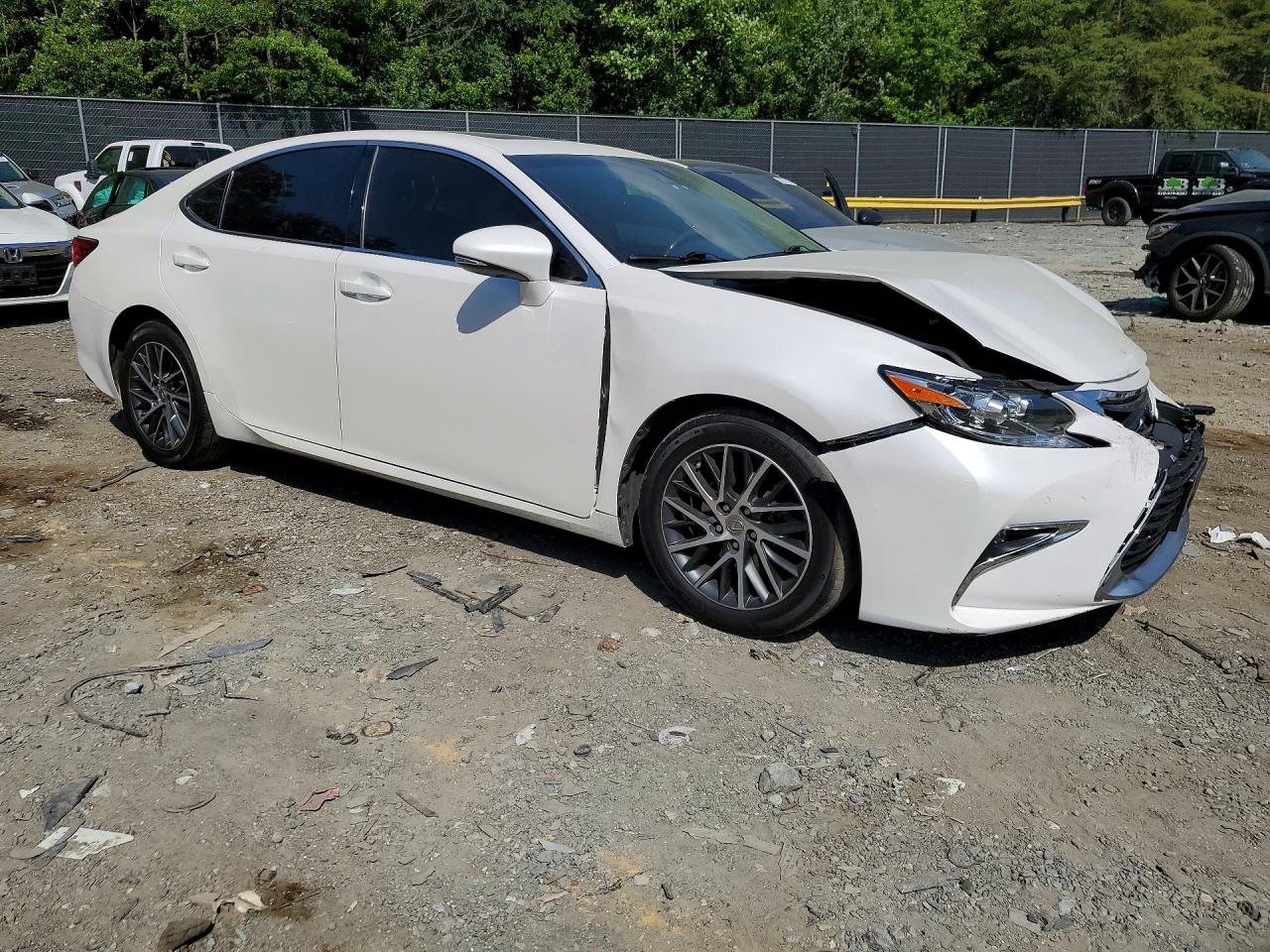 2017 LEXUS ES 350 — снимка 4