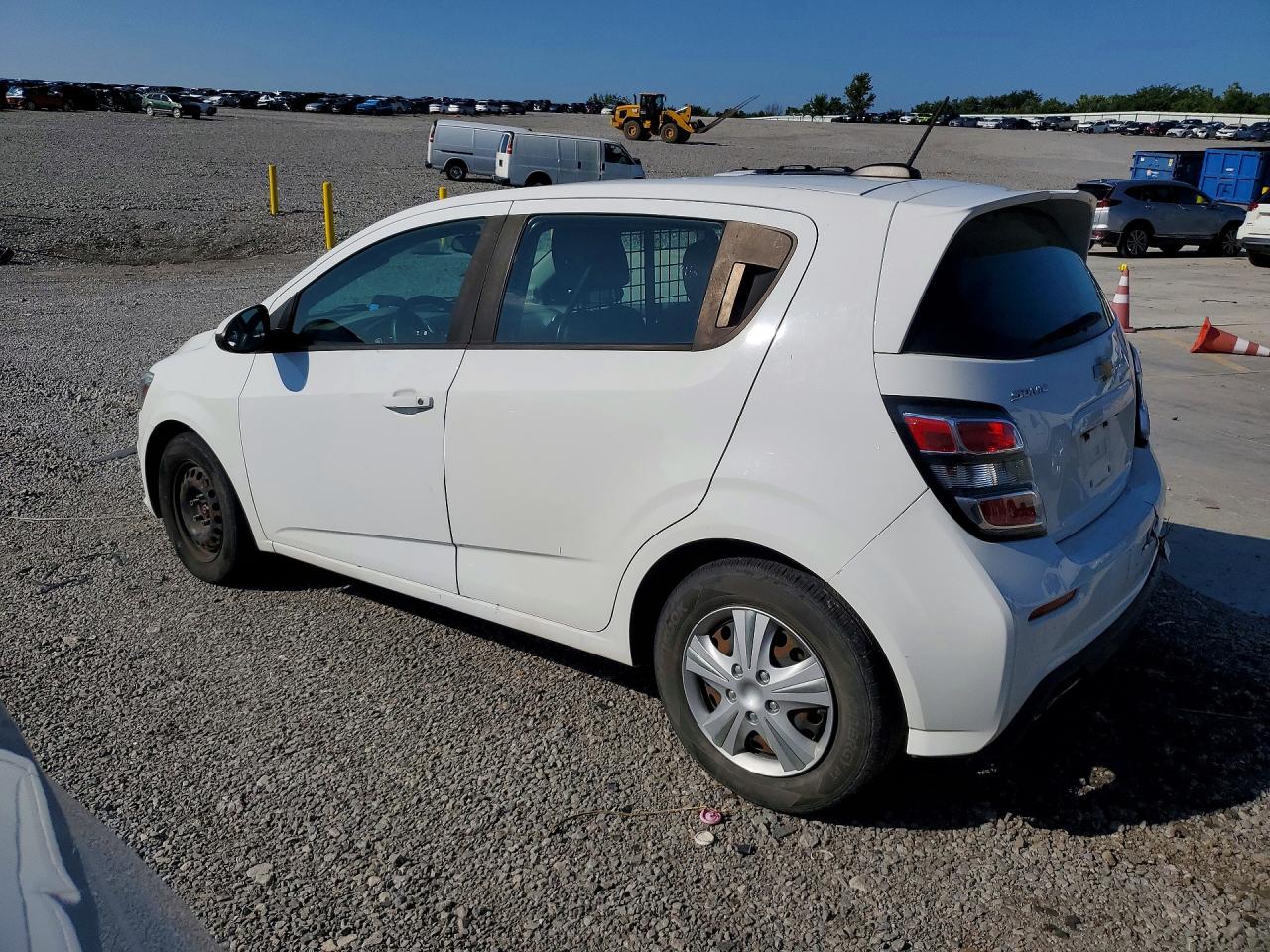2019 CHEVROLET SONIC — снимка 2