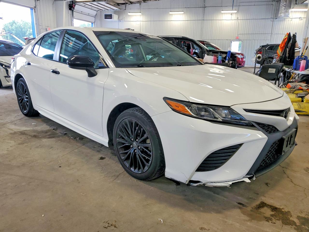 2019 TOYOTA CAMRY SE — снимка 4