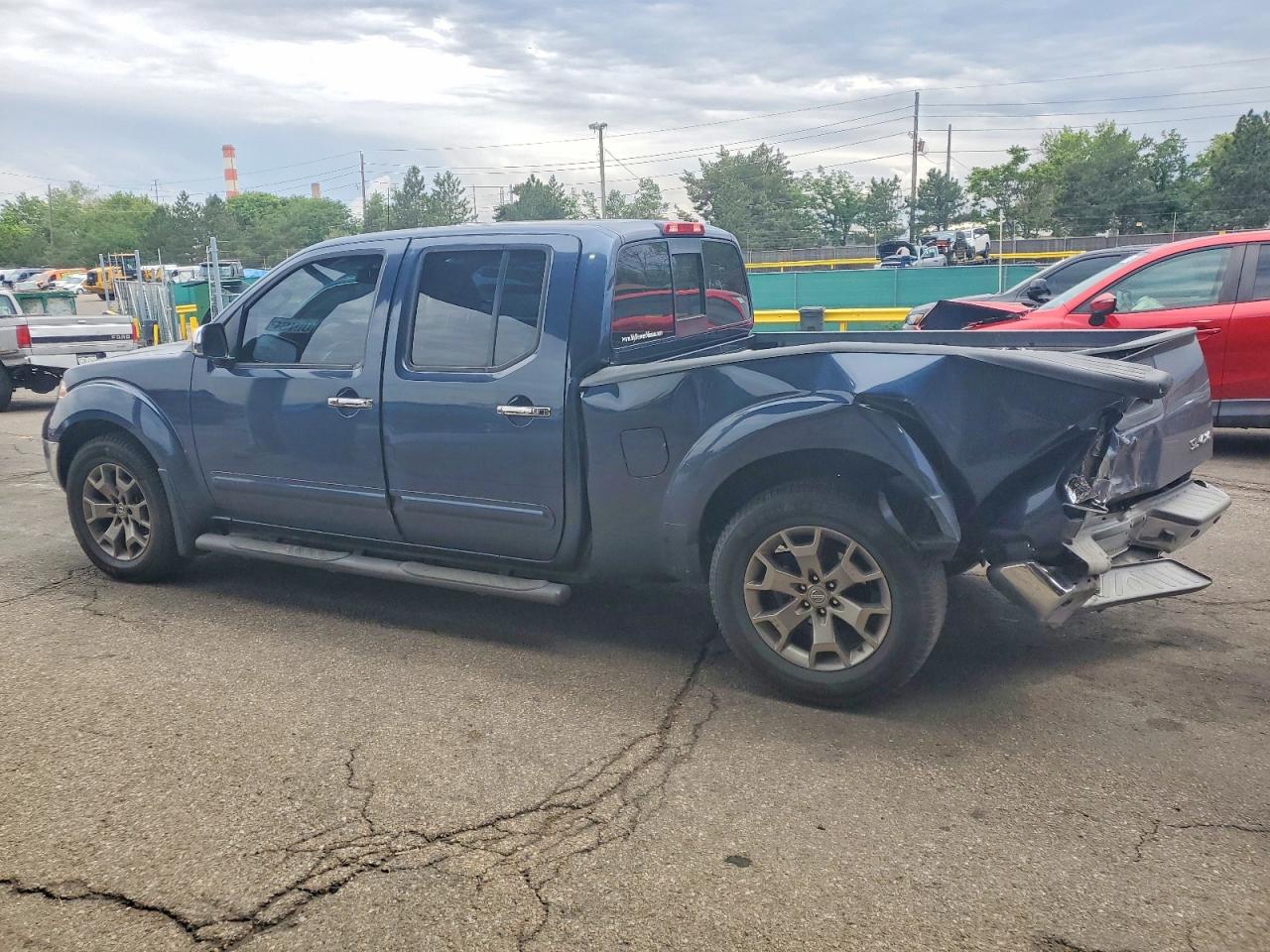 2016 NISSAN FRONTIER SL — снимка 2