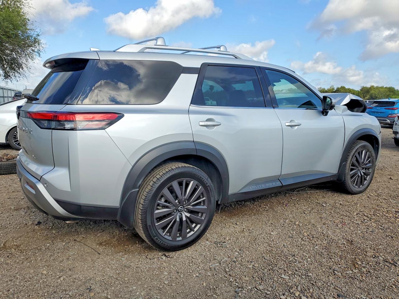 2024 NISSAN PATHFINDER SL — снимка 3